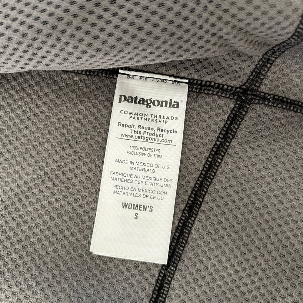 Patagonia Women's Black Pile Fleece Vest Size S - Picture 7 of 7